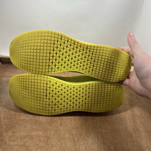 No Bull Trainer Men Size 10.5 Neon Green Low Top Superfabric Gym Shoes Sneakers